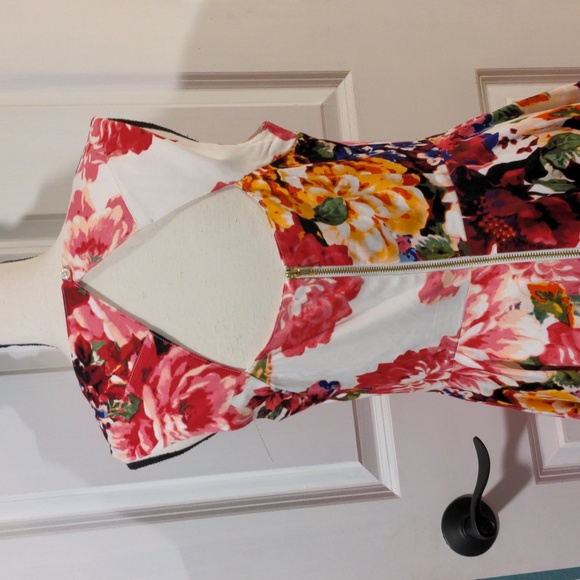 Maggy London midi dress - Picture 4 of 16